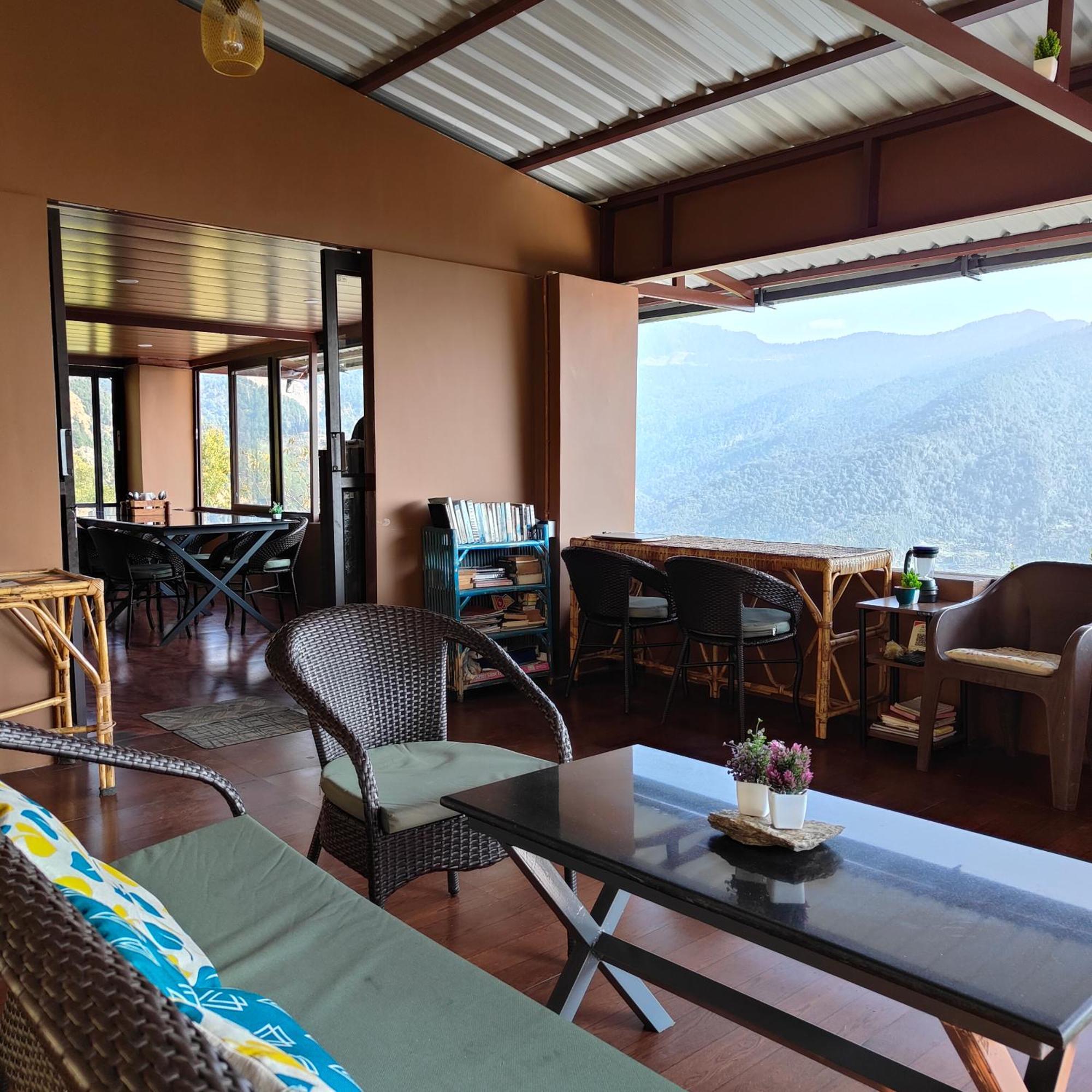 Cafe Buransh Villa Sari Eksteriør billede